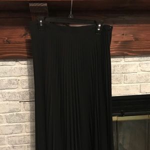 Beautiful black pleated skirt